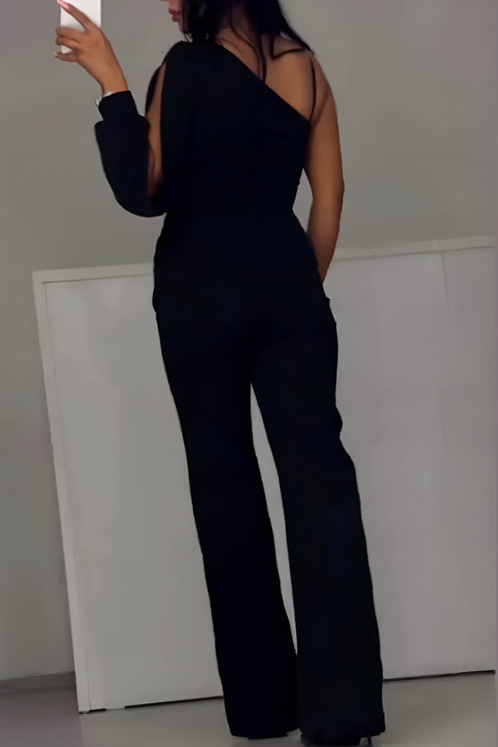 Yasmira | Mono Elegante de Mujer con Diseño Asimétrico