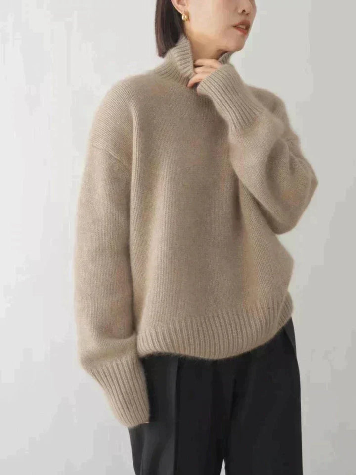 Brisena | Elegancia en Cuello Alto
